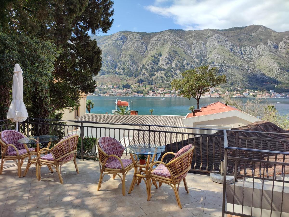 Bay Mola Aparts Kotor Exteriör bild