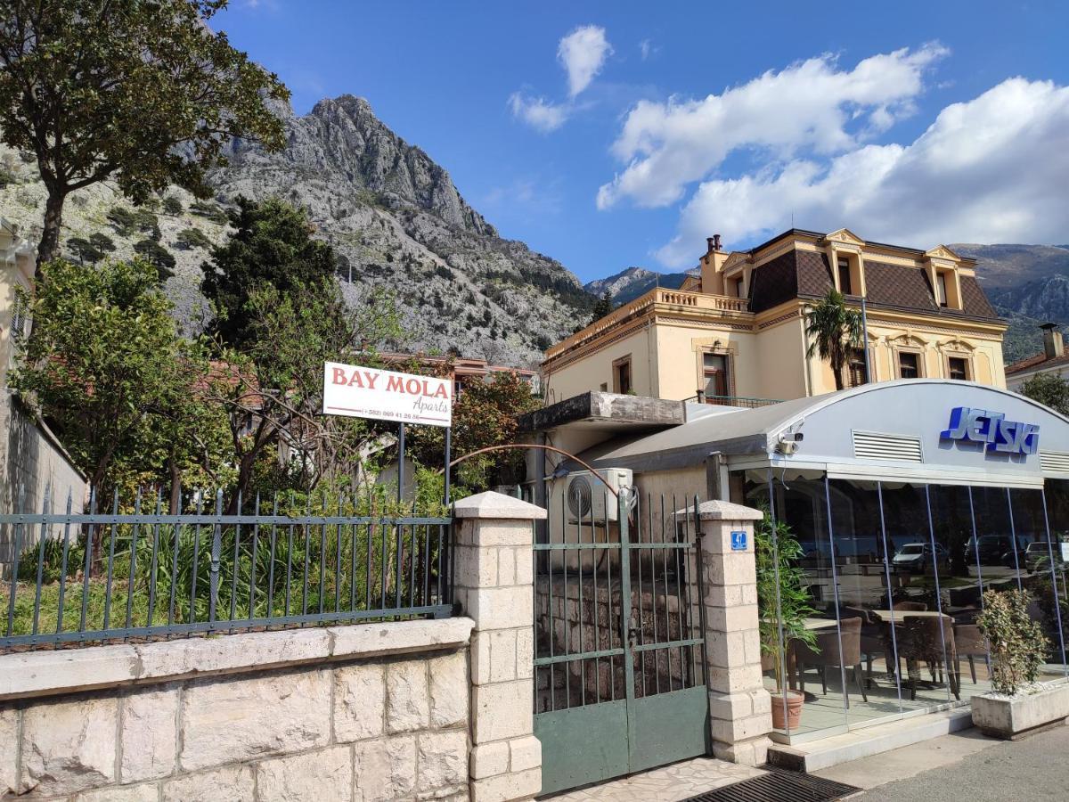 Bay Mola Aparts Kotor Exteriör bild