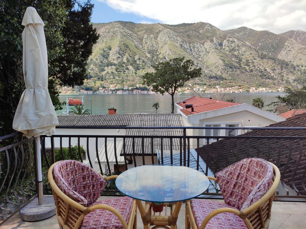 Bay Mola Aparts Kotor Exteriör bild